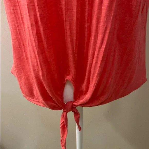 New Directions Coral Lace Blouse - Picture 4 of 8